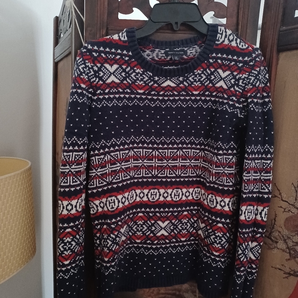 Tommy Hilfiger women's sweater. 100% cotton. Size small. - Picture 3 of 4